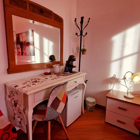 Con Bagno Privato In Piazza Galilei Habitación en casa particular